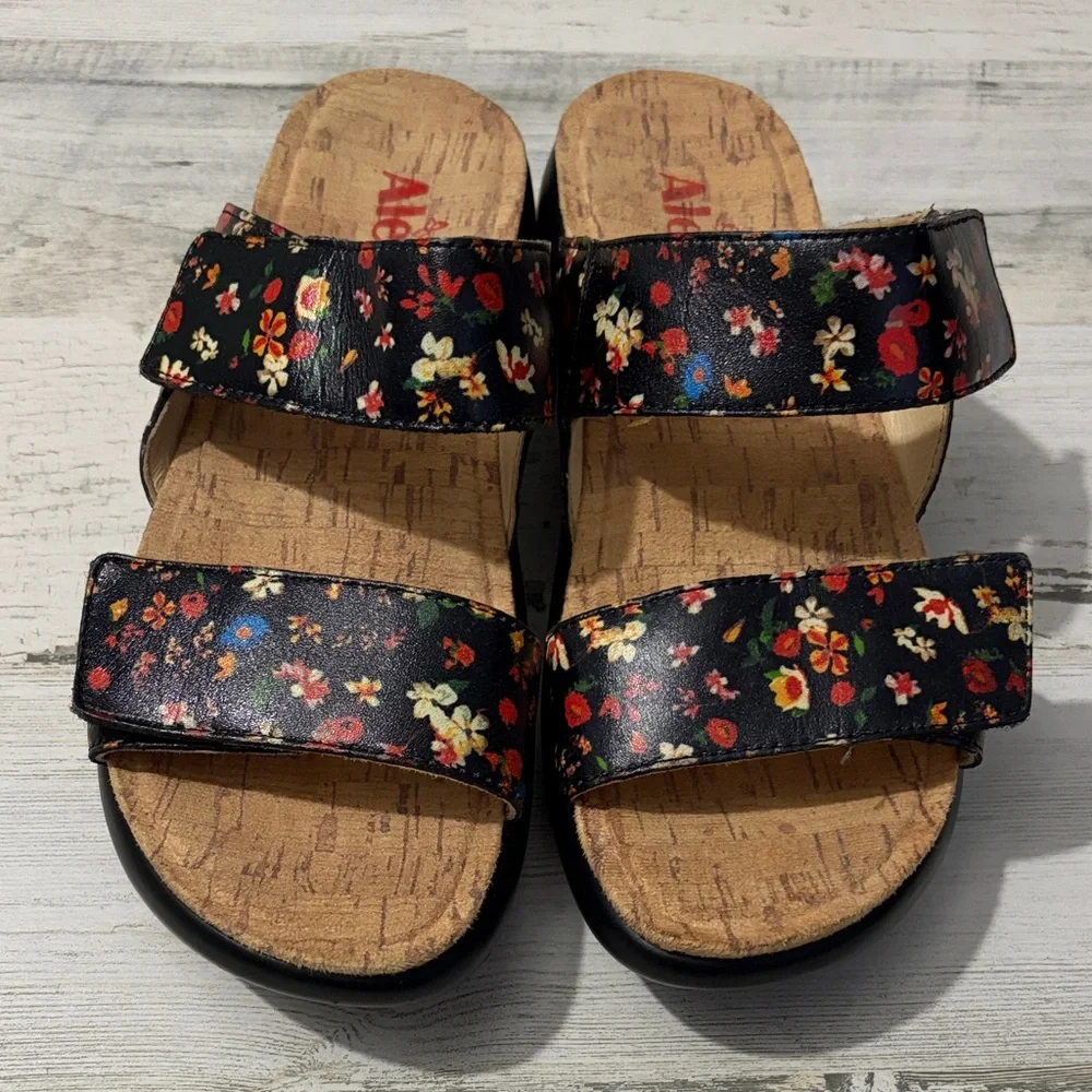 Alegria Women's Black Bryce Floral Platform Sandals - Picture 2 of 10